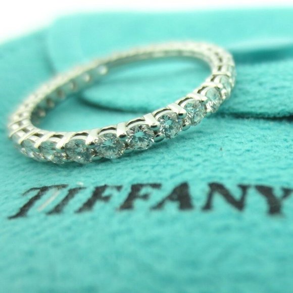 Platinum Embrace Shared Full Circle Diamond Ring - Picture 2 of 7